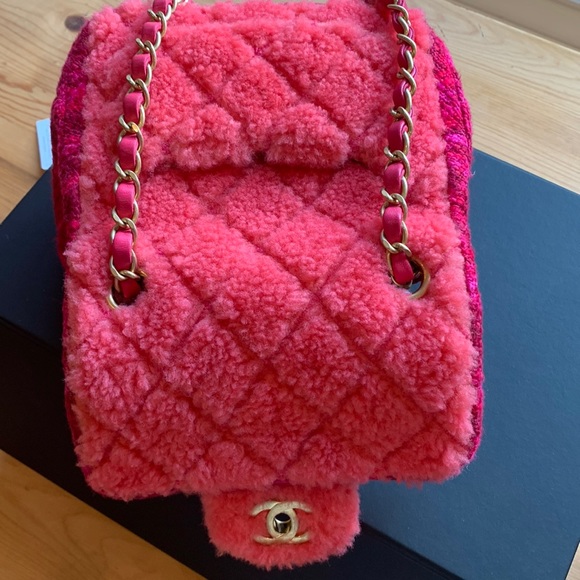 CHANEL π RARE 2 Tone Pink & Peach Faux Fur Shearling Quilted Tweed Matte Gold - Picture 11 of 15
